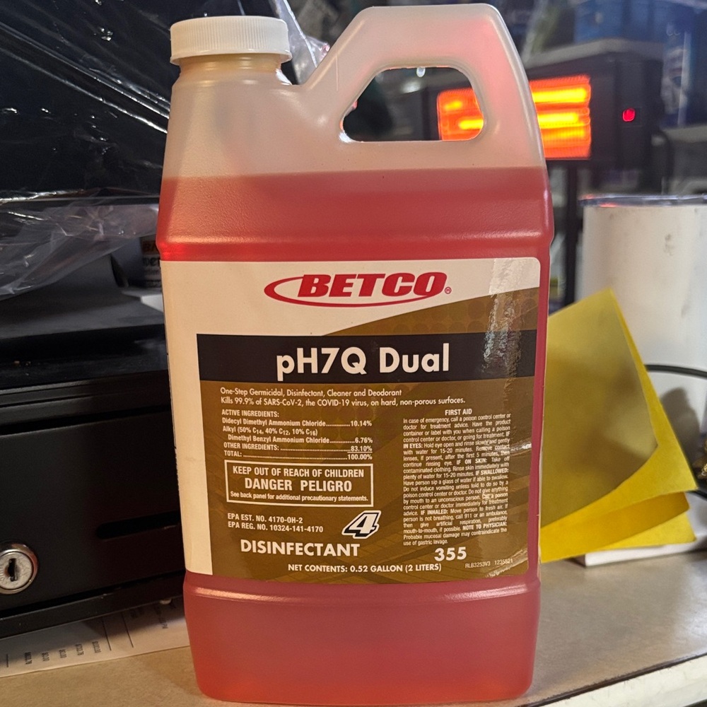 pH7Q Dual Disinfectant - Red